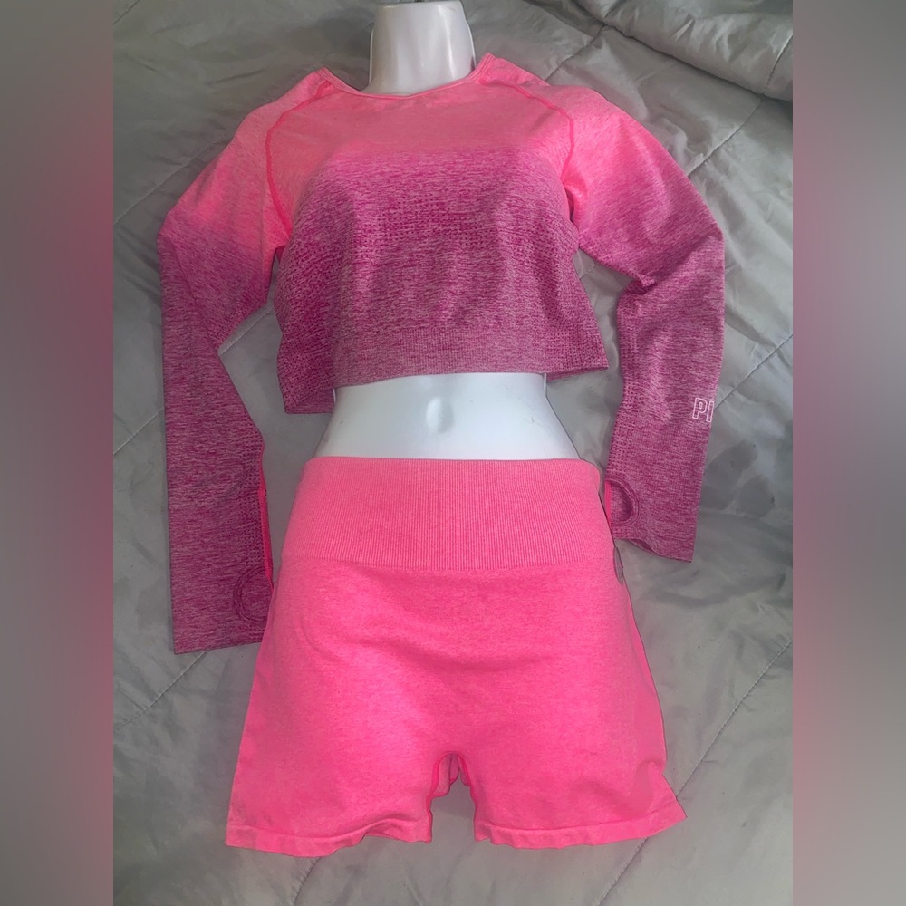 Victoria Secret PINK Med Shorts & Large Crop Top Set  Ombre Activewear NEW